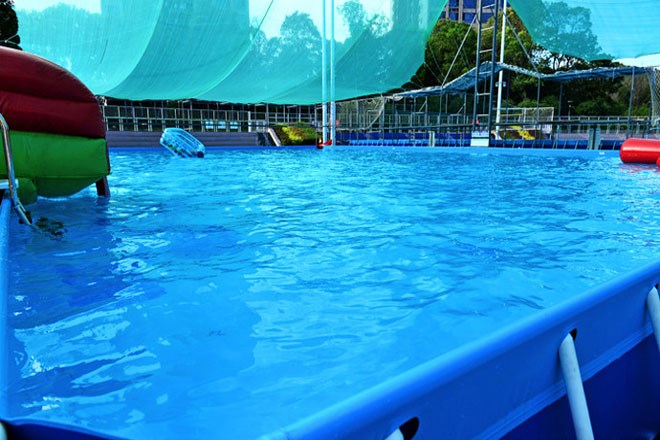 海珠充气游泳池